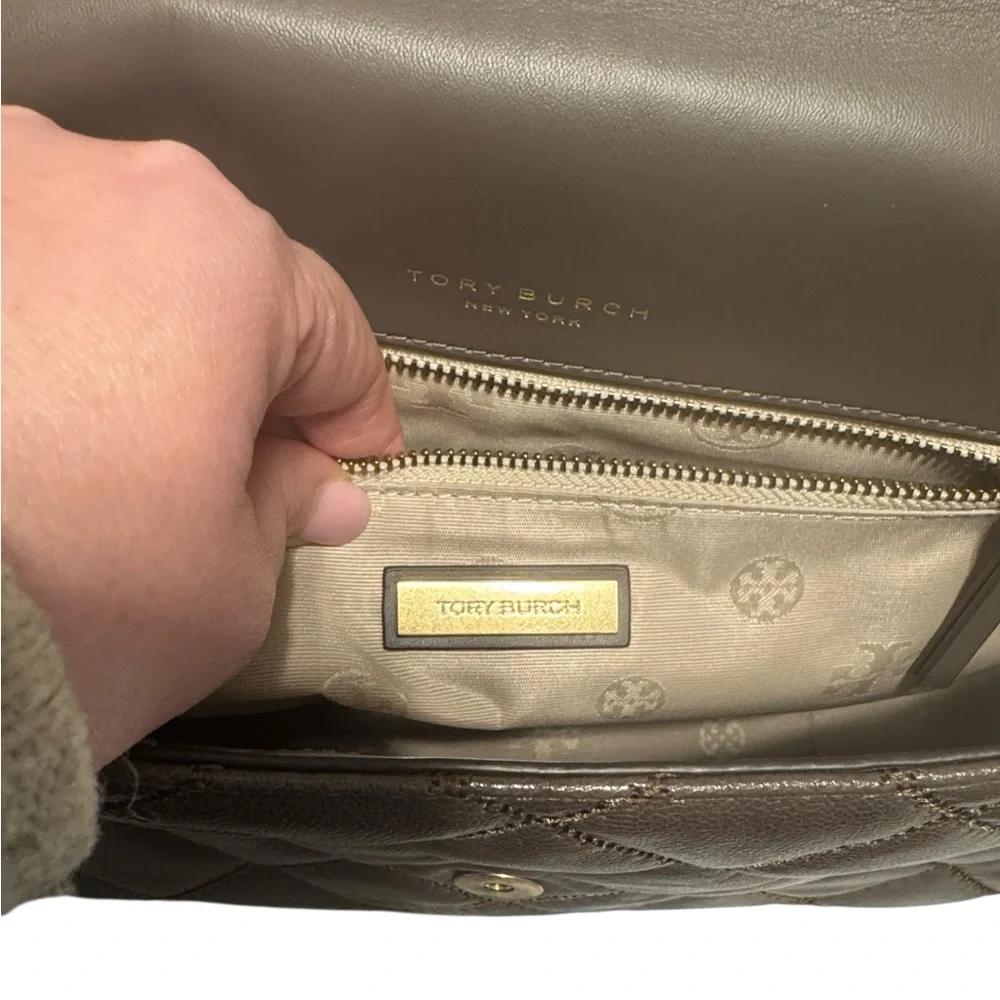 TORY BURCH Willa quilted shoulder bag volcanic stone